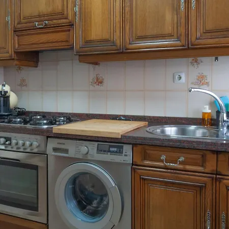 Apartment Av Leopoldo Alas 16 *